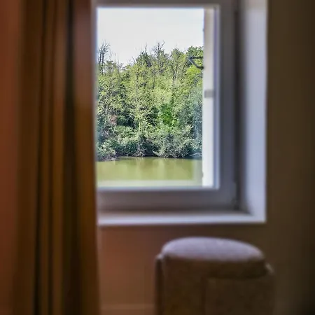 Le Grenier D'o Berges De Bed & Breakfast *