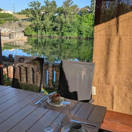 Le Grenier D'o Berges De Bed & Breakfast
